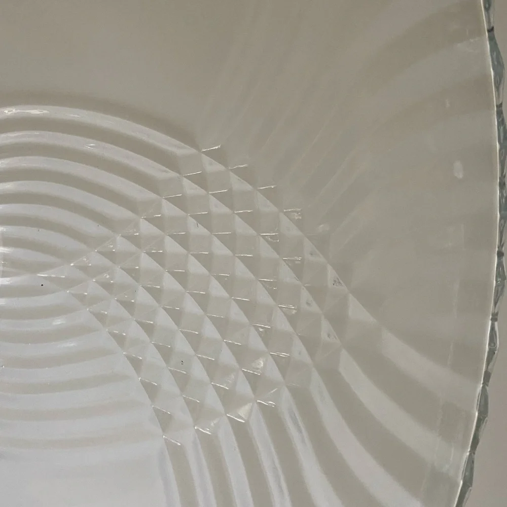 Vintage clear cut Indiana glass serving bowl - Picture 6 of 11